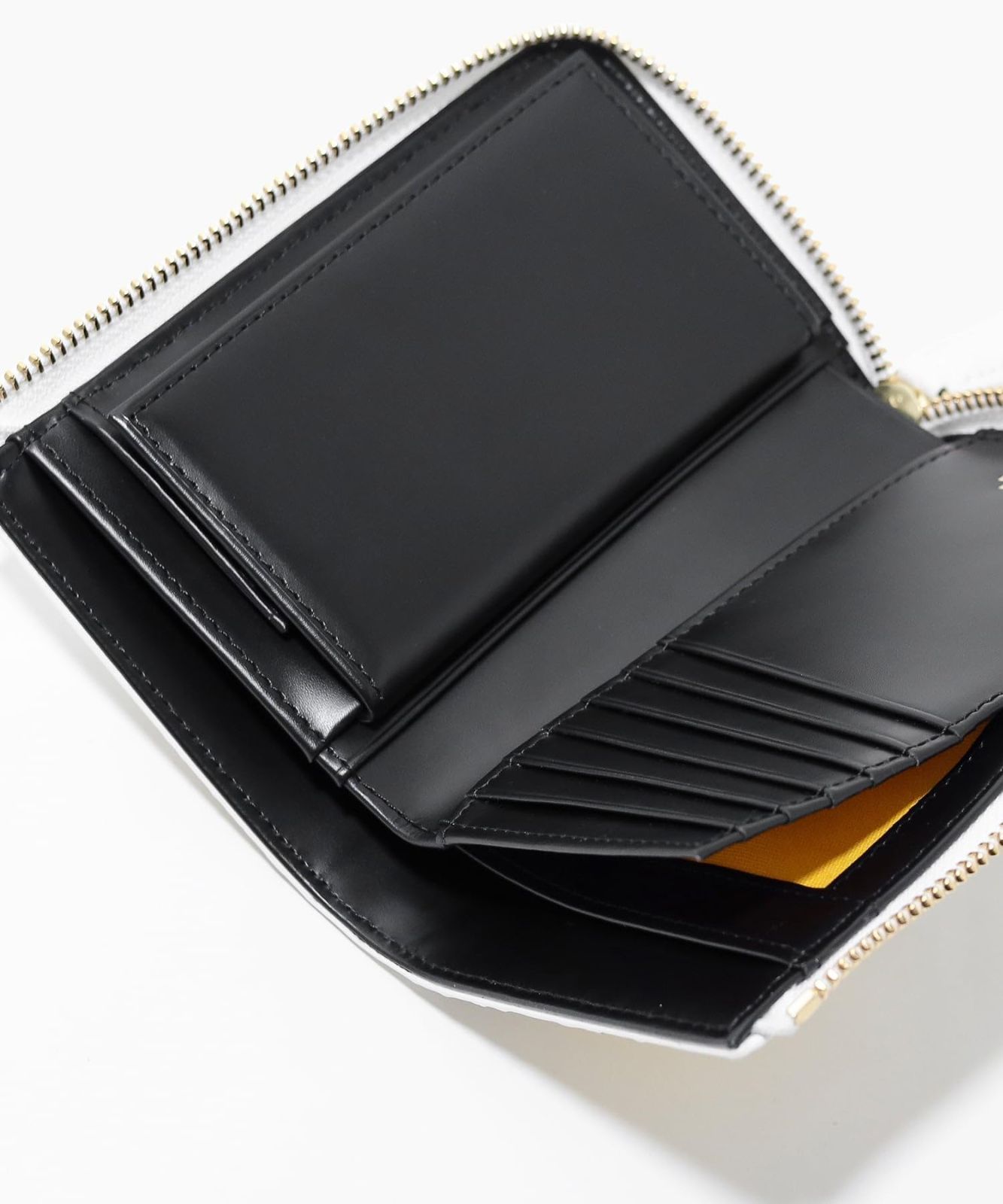 二つ折り財布 カステルバジャック