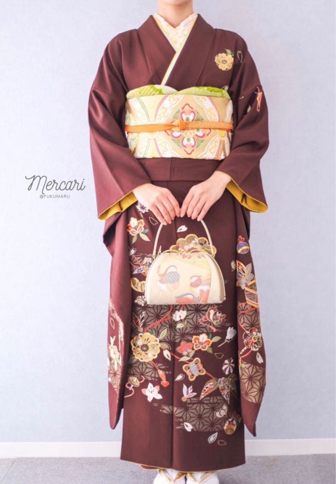 総刺繍　ブラウン　振袖　成人式　フルセット 総刺繍 ブラウン 振袖 成人式 フルセット - メルカリ