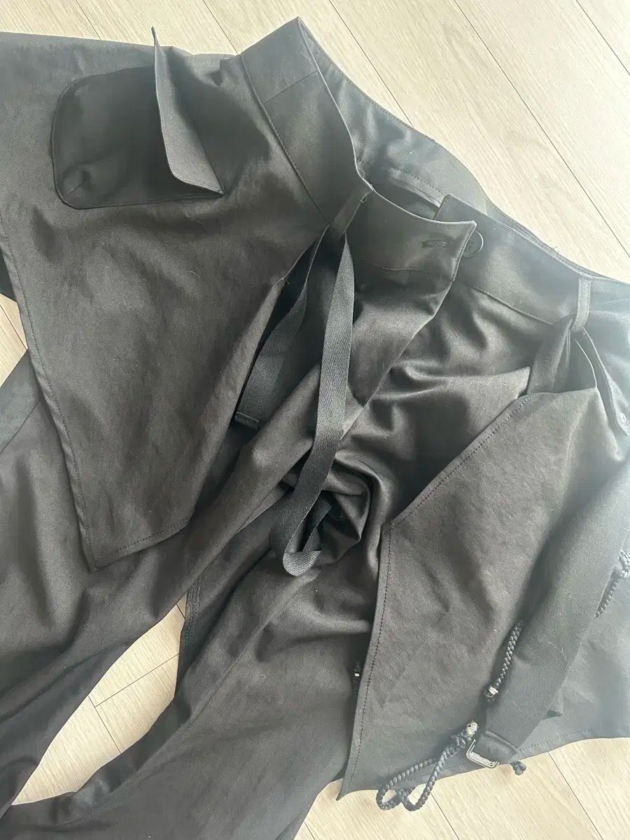 パンツ ブラック