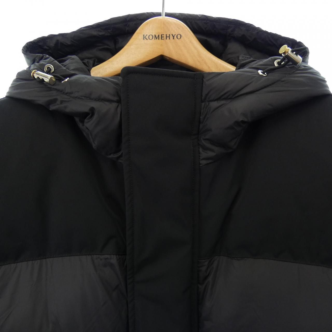 ダンヒル ダウンジャケット dunhill ネイビー (ダンヒル) | dunhill(ダンヒル) Dunhill M ダウン &frasl; Dunhill（ダウンジャケット）のフリマアイテム一覧 ダウンジャケットの通販 袖ボタンデザイン (ダンヒル (ダンヒル)の落札