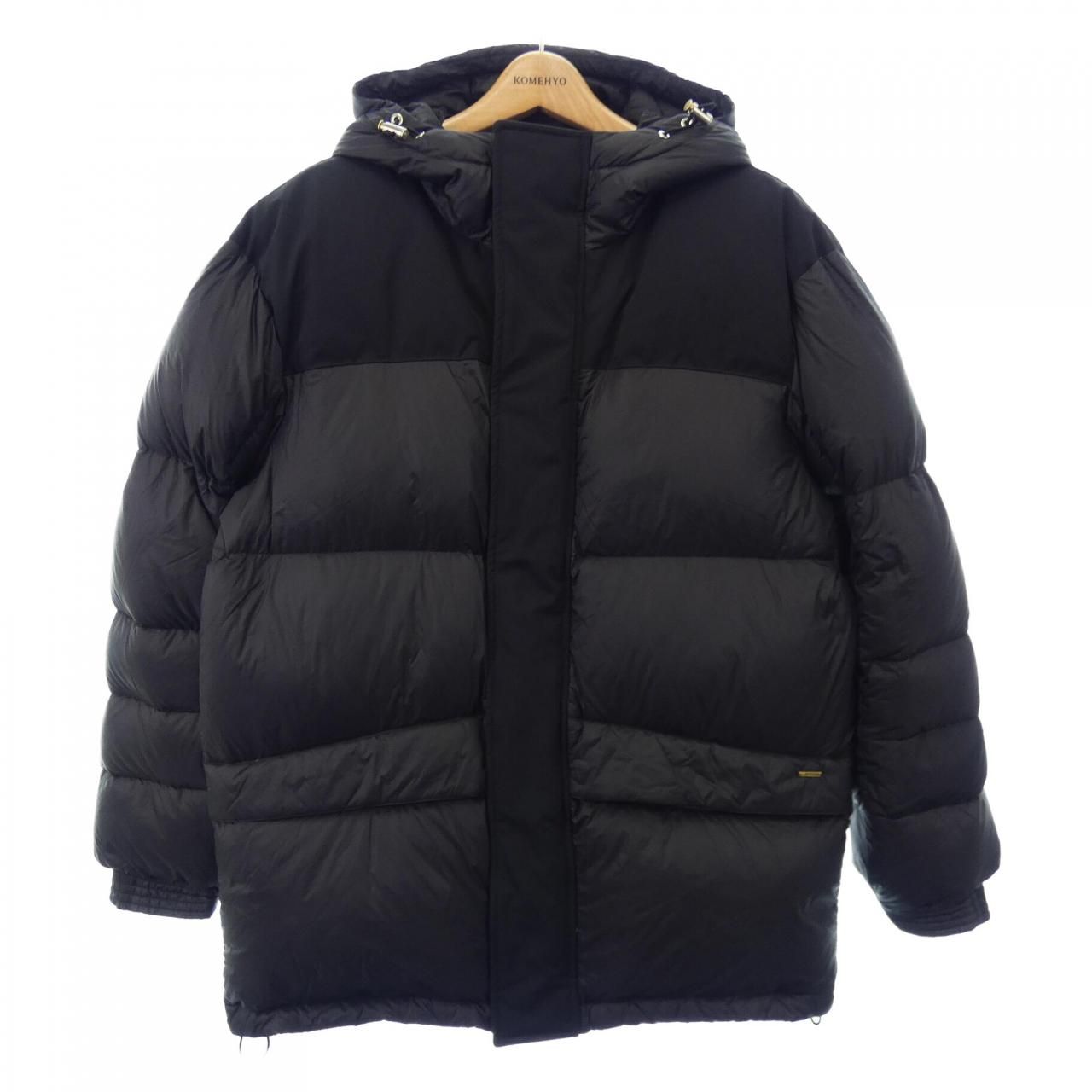 ダンヒル ダウンジャケット dunhill ネイビー (ダンヒル) | dunhill(ダンヒル) Dunhill M ダウン &frasl; Dunhill（ダウンジャケット）のフリマアイテム一覧 ダウンジャケットの通販 袖ボタンデザイン (ダンヒル (ダンヒル)の落札