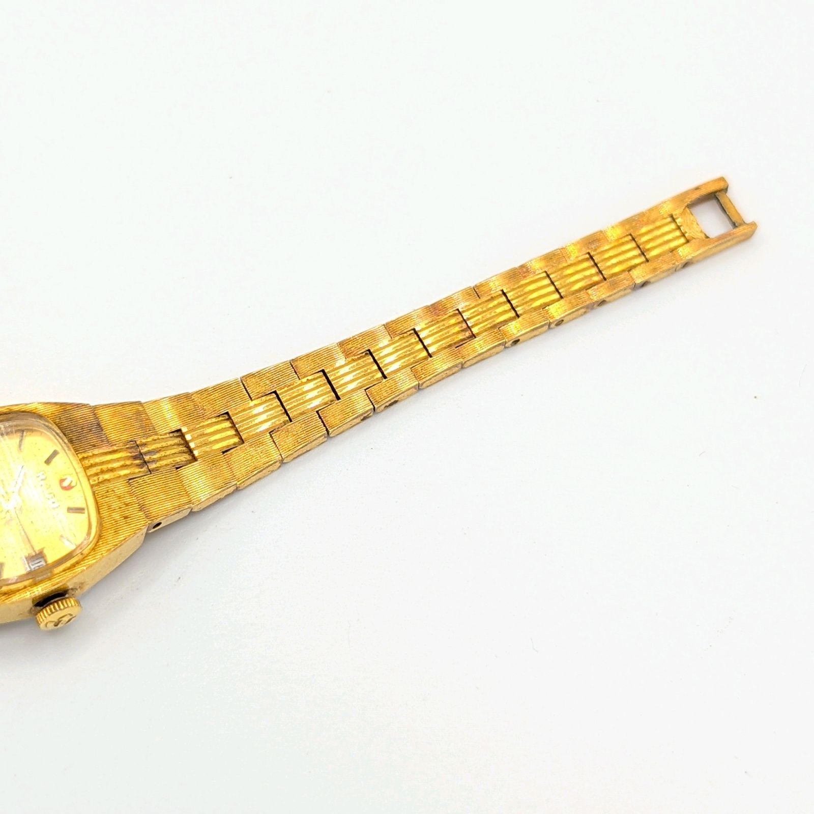 ゴールド文字盤