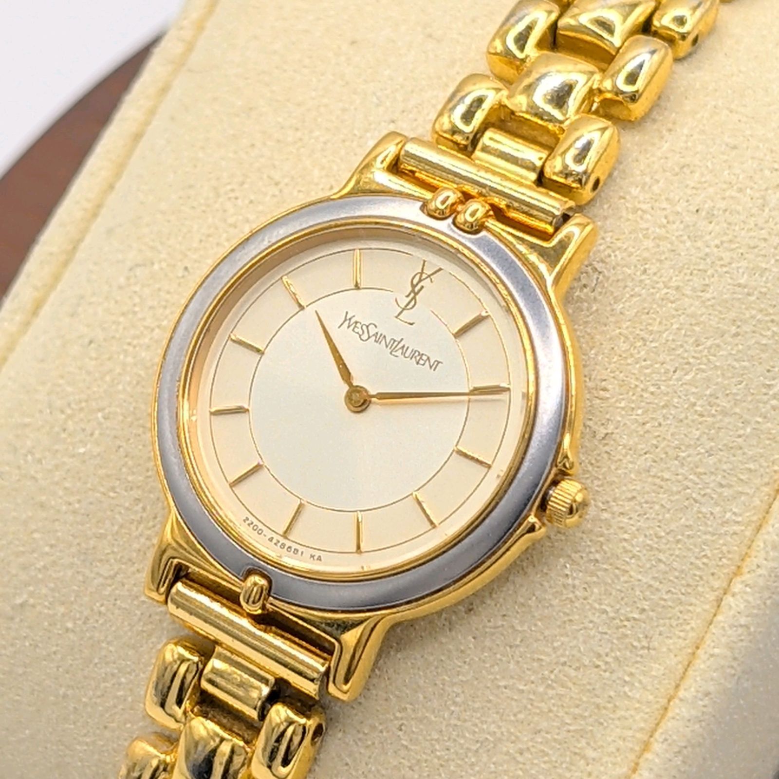 Yves Saint Laurent 2200-228481 Watch QZ Ladies Gold Round Y2K 00S