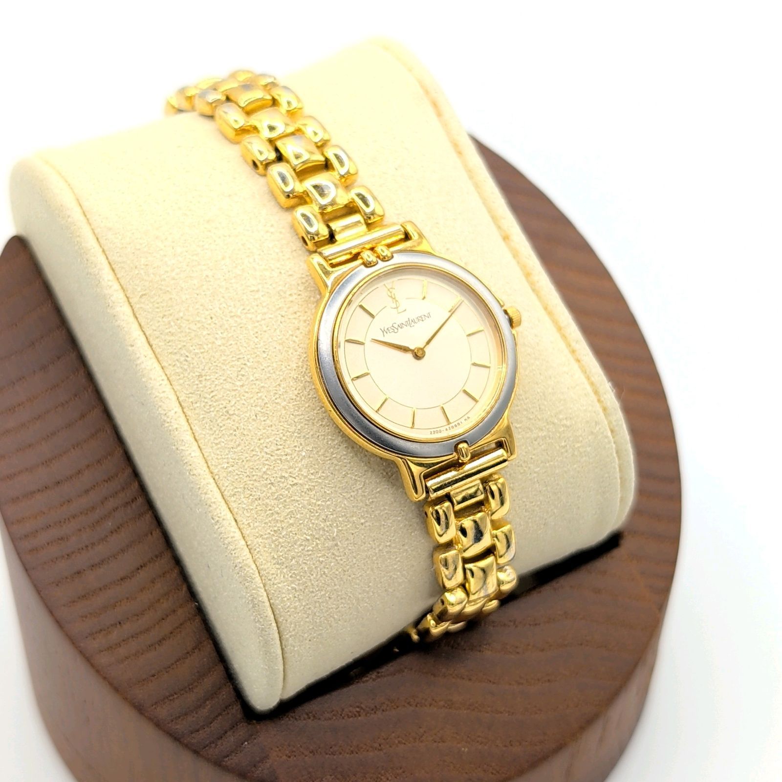 Yves Saint Laurent 2200-228481 Watch QZ Ladies Gold Round Y2K 00S