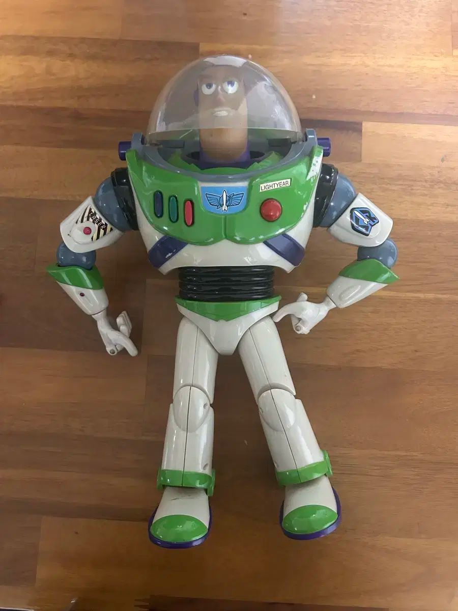 バズ・ライトイヤー トーキングアクションフィギュア TOY STORY 30th