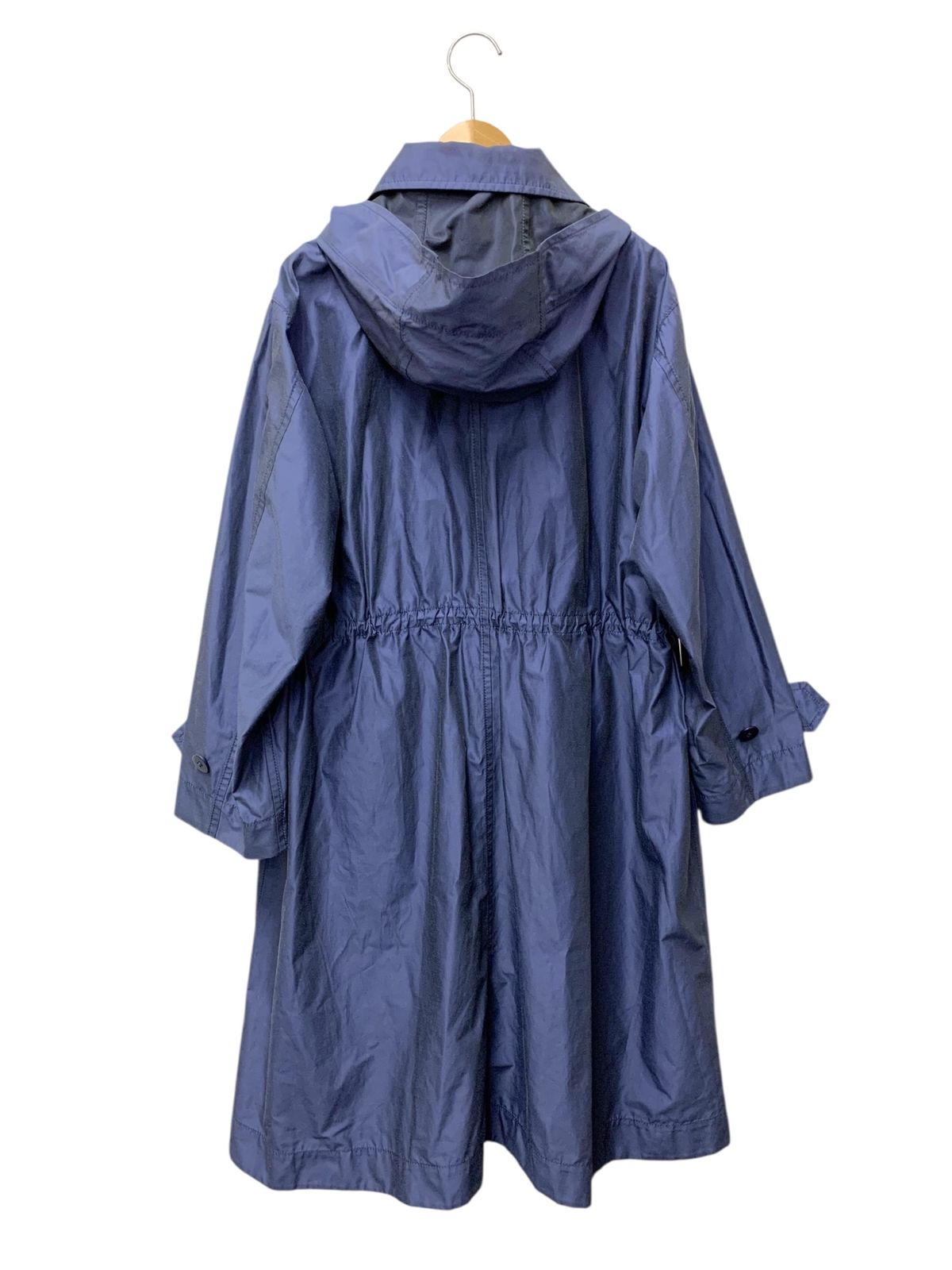 イッセイミヤケ シャンブレー テック コート M13FA048 2 ネイビー 形状