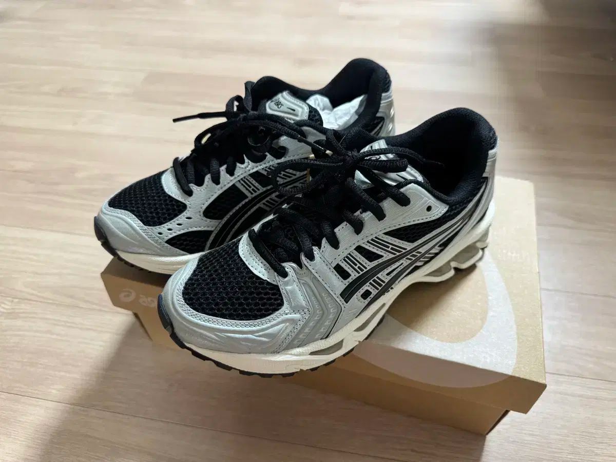 (新品) アシックス ゲル カヤノ 14 ブラック/シルバー グレー 1201A019-005