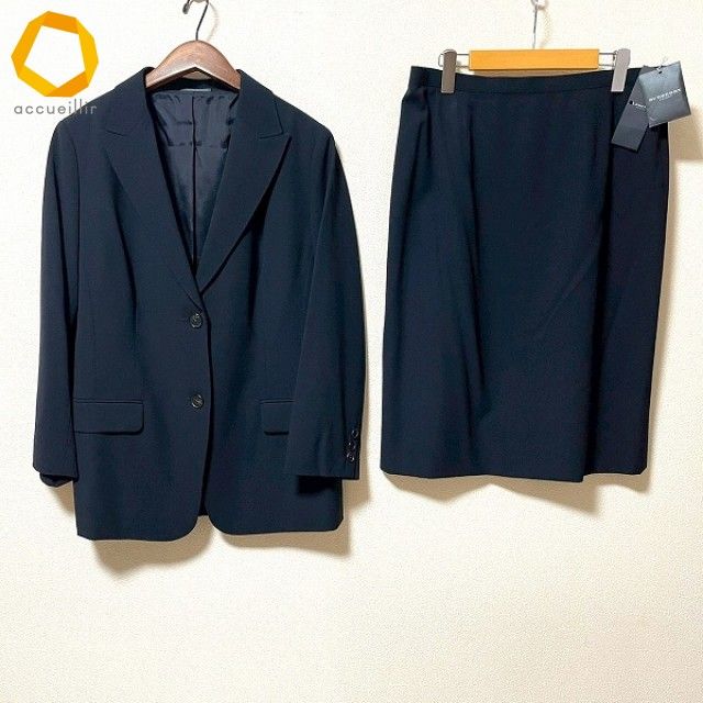 anc バーバリー BURBERRY スカートスーツ セットアップ 濃紺 シンプル