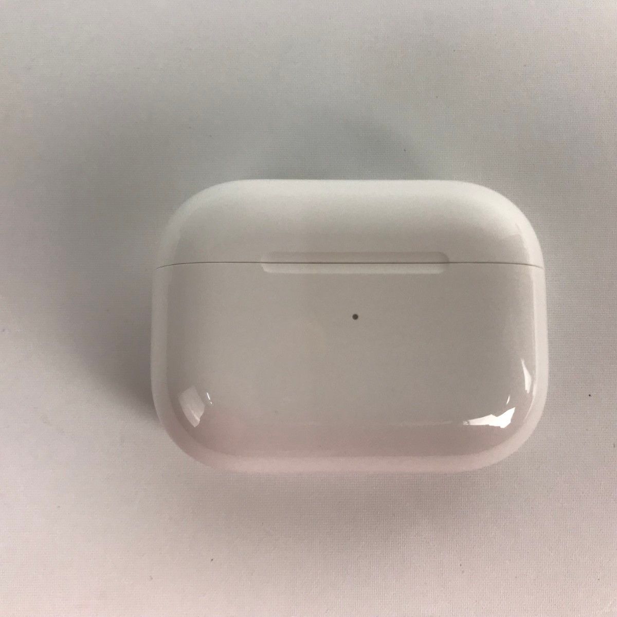 □□Apple アップル airpods pro 第二世代イヤホン 両耳 MQD83J/A 付属