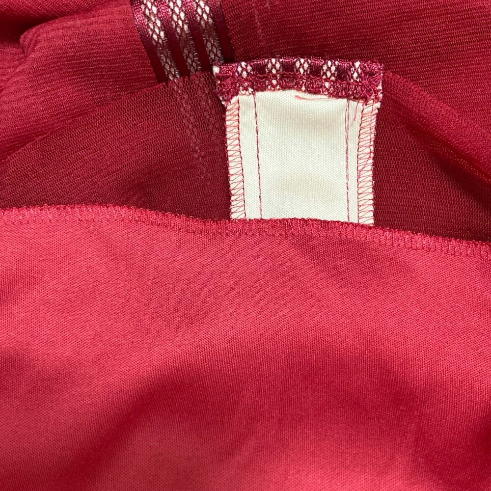 美品 VIVIENNE TAM ヴィヴィアンタム ノースリーブ レース パワー