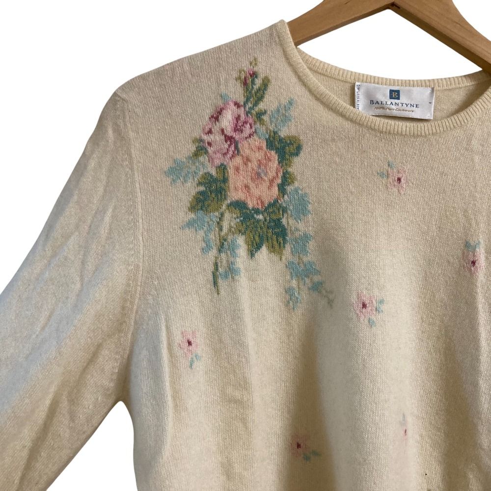 英国製 vintage Ballantyne バランタイン カシミヤ 花柄ニット 美品 BALLANTYNE バランタイン フラワー柄 カシミヤ100％ クルーネック