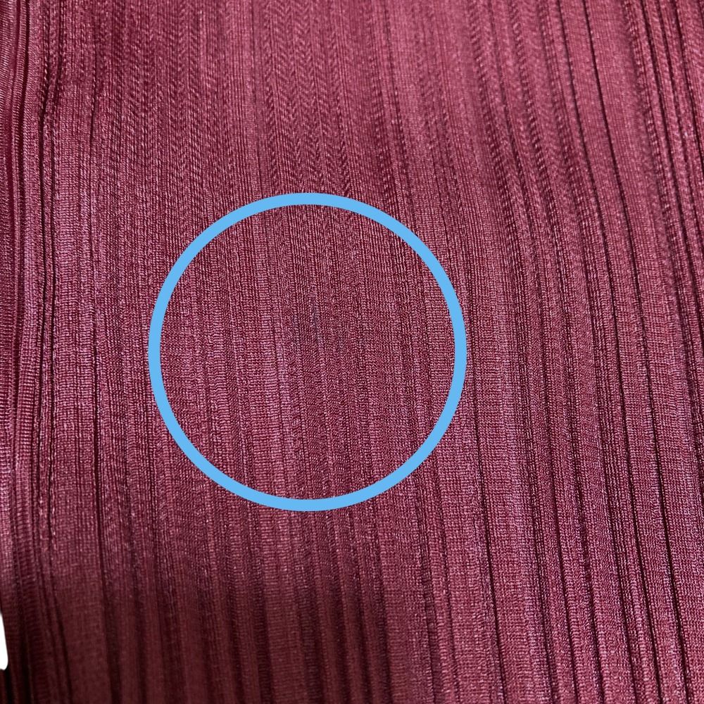 極美品【プリーツプリーズ】長袖カットソー L ハイネック ボルドー 近年モデル 極美品【プリーツプリーズ】長袖カットソー L ハイネック ボルドー