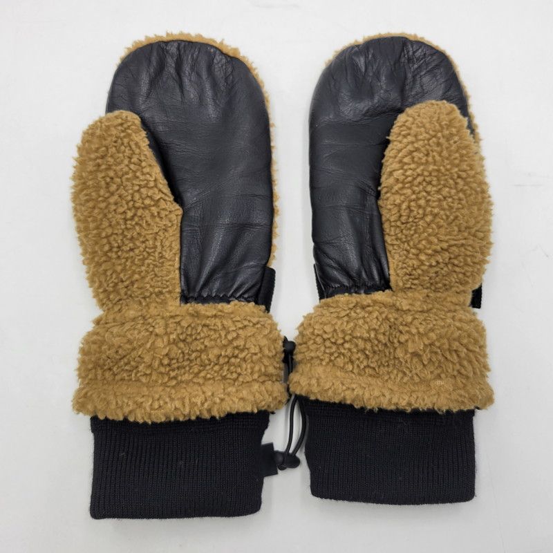 品 MAISON KITSUNE メゾンキツネ GLOVES テクニカルグローブ 手袋 187-251124-ya-01-izu