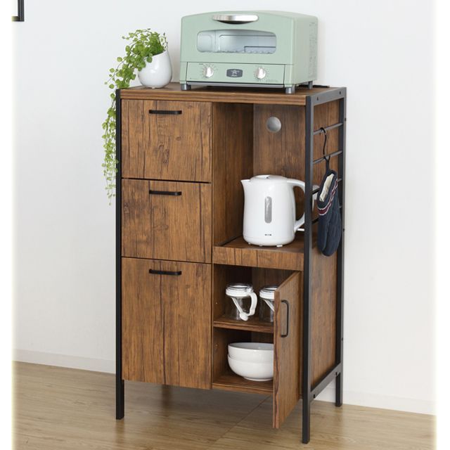 お洒落な節ありパイン材の天然木薄型キッチンボード カップボード 