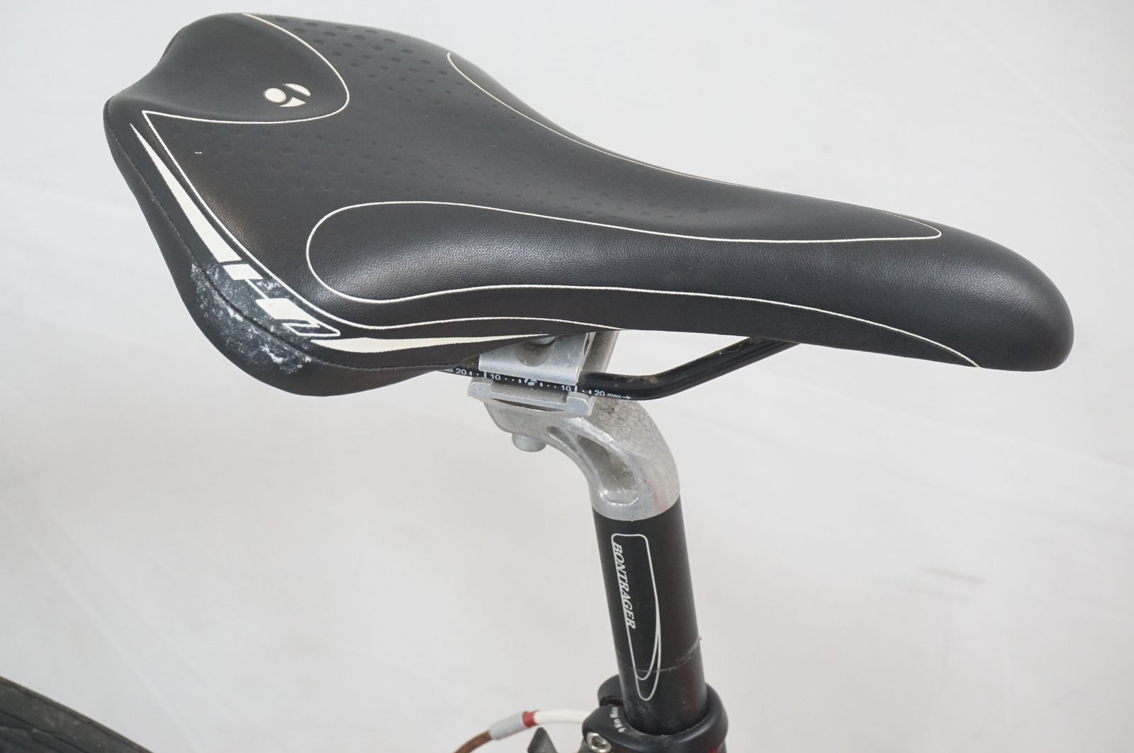 ジャンク TREK 「トレック」 7.3FX 2013年モデル クロスバイク