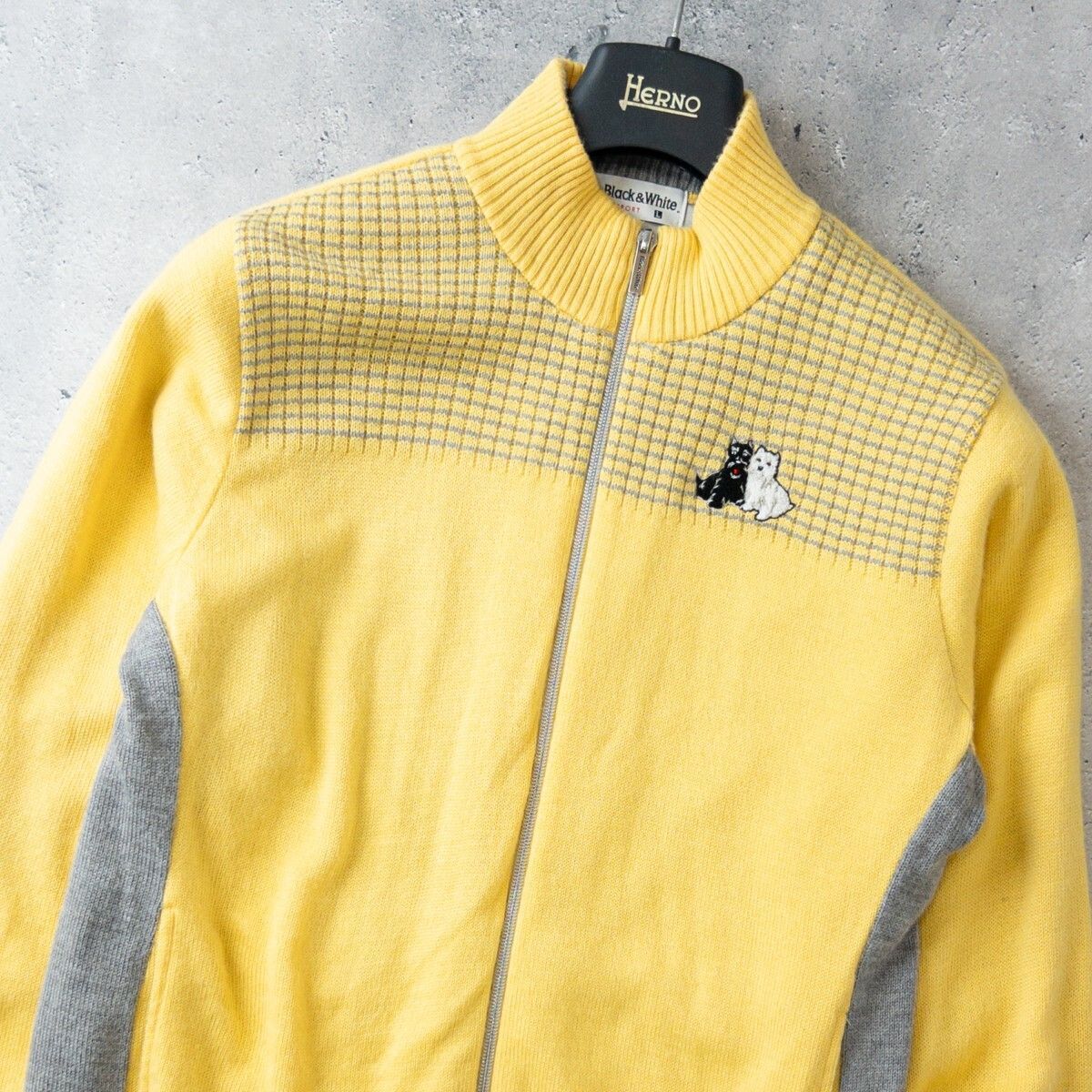 BLACK-WHITE ブラック-ホワイト ハイネック 裏地付き ダブルジップ ニット ジャケット メンズ L イエロー ゴルフウェア 秋冬 防寒