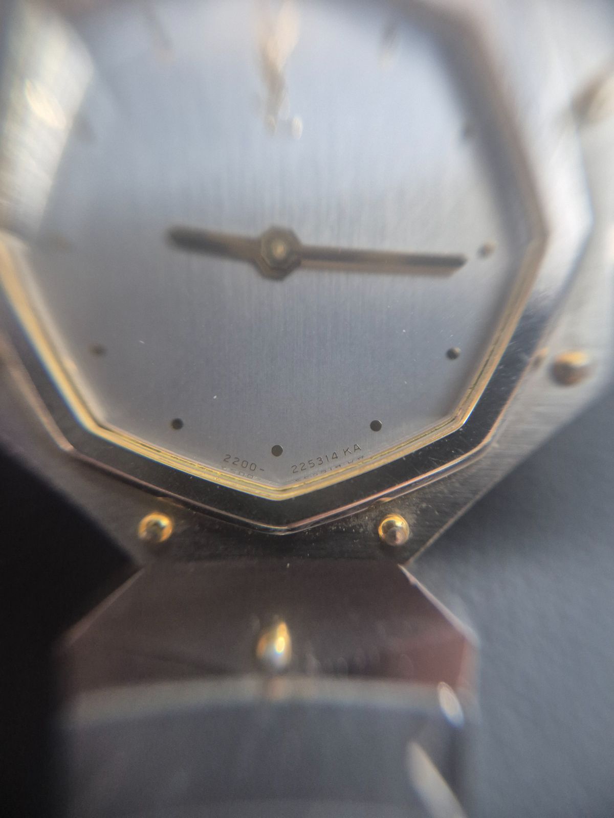 イヴ・サンローラン バングル シルバー ゴールド オクゴン - メルカリ