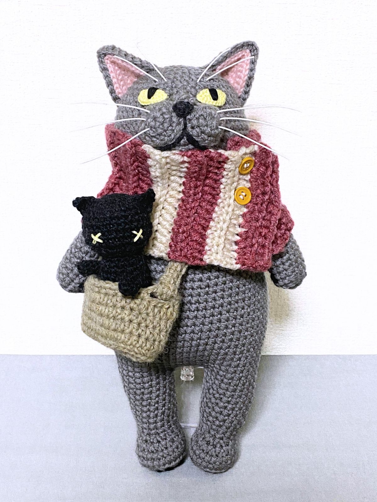 いっしょにおでかけ♪グレー猫さんのあみぐるみ いっしょにおでかけ♪グレー猫さんのあみぐるみ