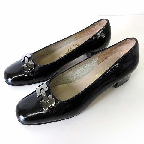 美品 サイズ6 FERRAGAMO 黒 エナメル パンプス ガンチーニ FERRAGAMO（フェラガモ） Salvatore Ferragamo ガンチーニ シューズ