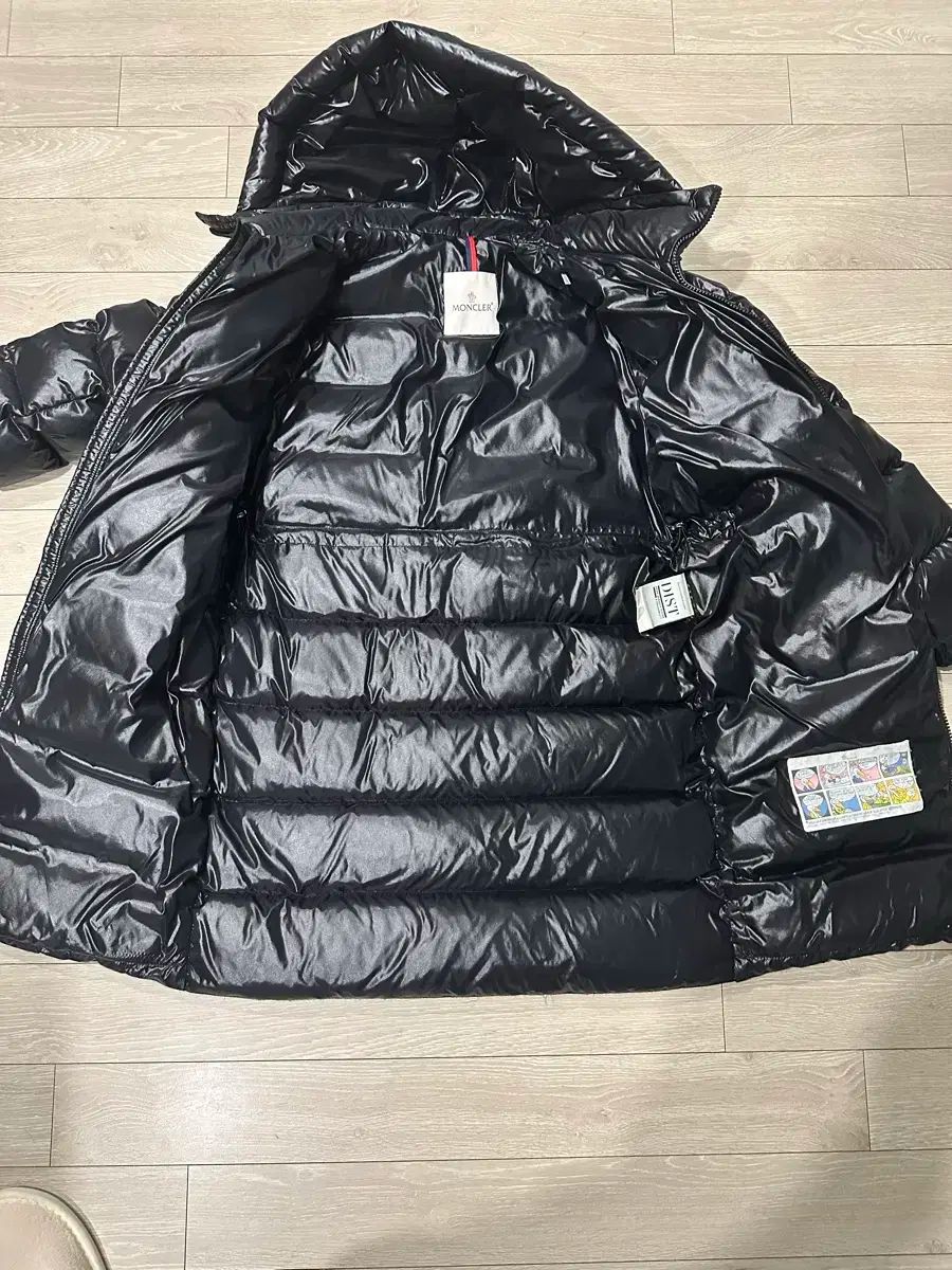 男の子 モンクレール ダウン 12 A サイズ