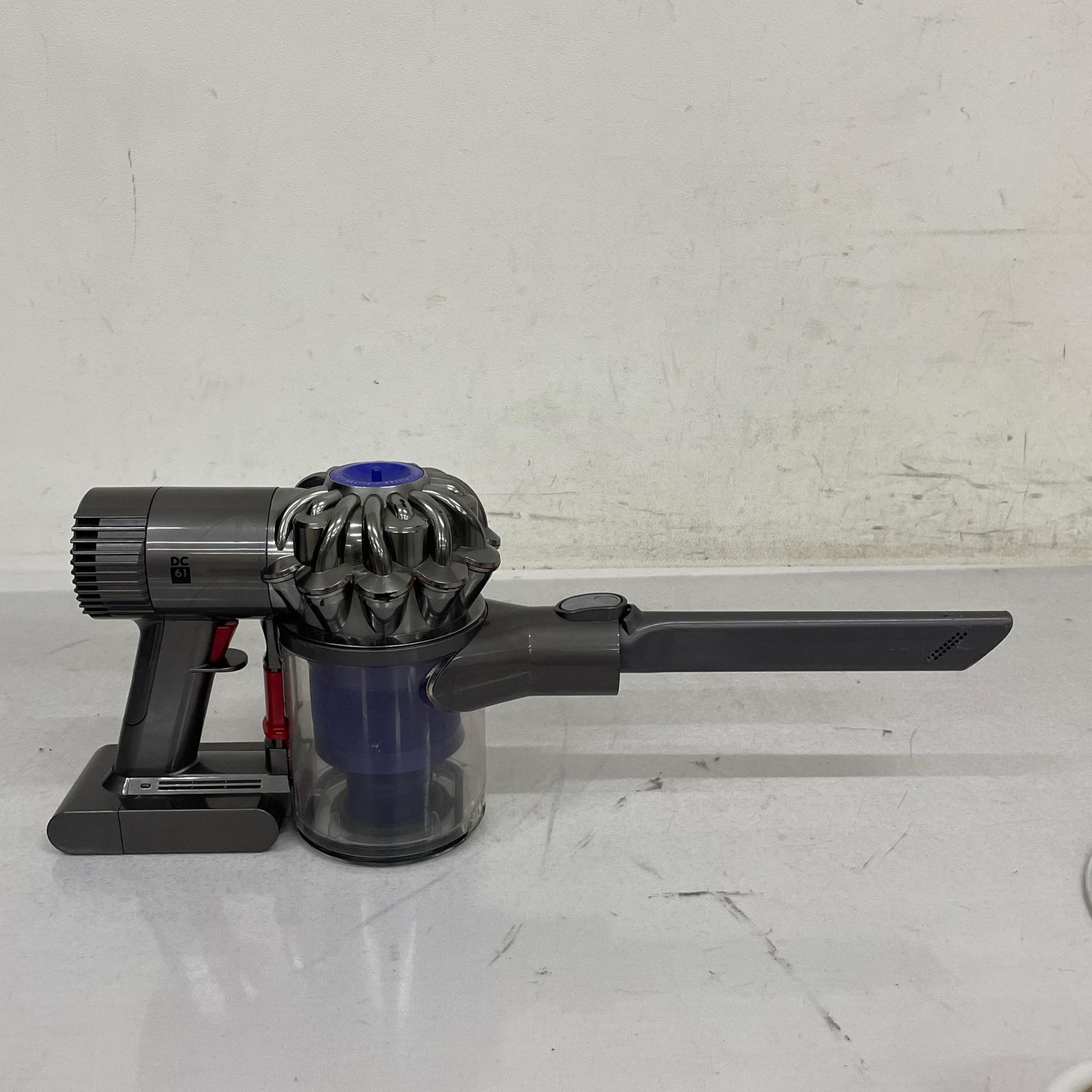 Dyson ダイソン コードレスハンディクリーナー DC61 DC61 掃除機