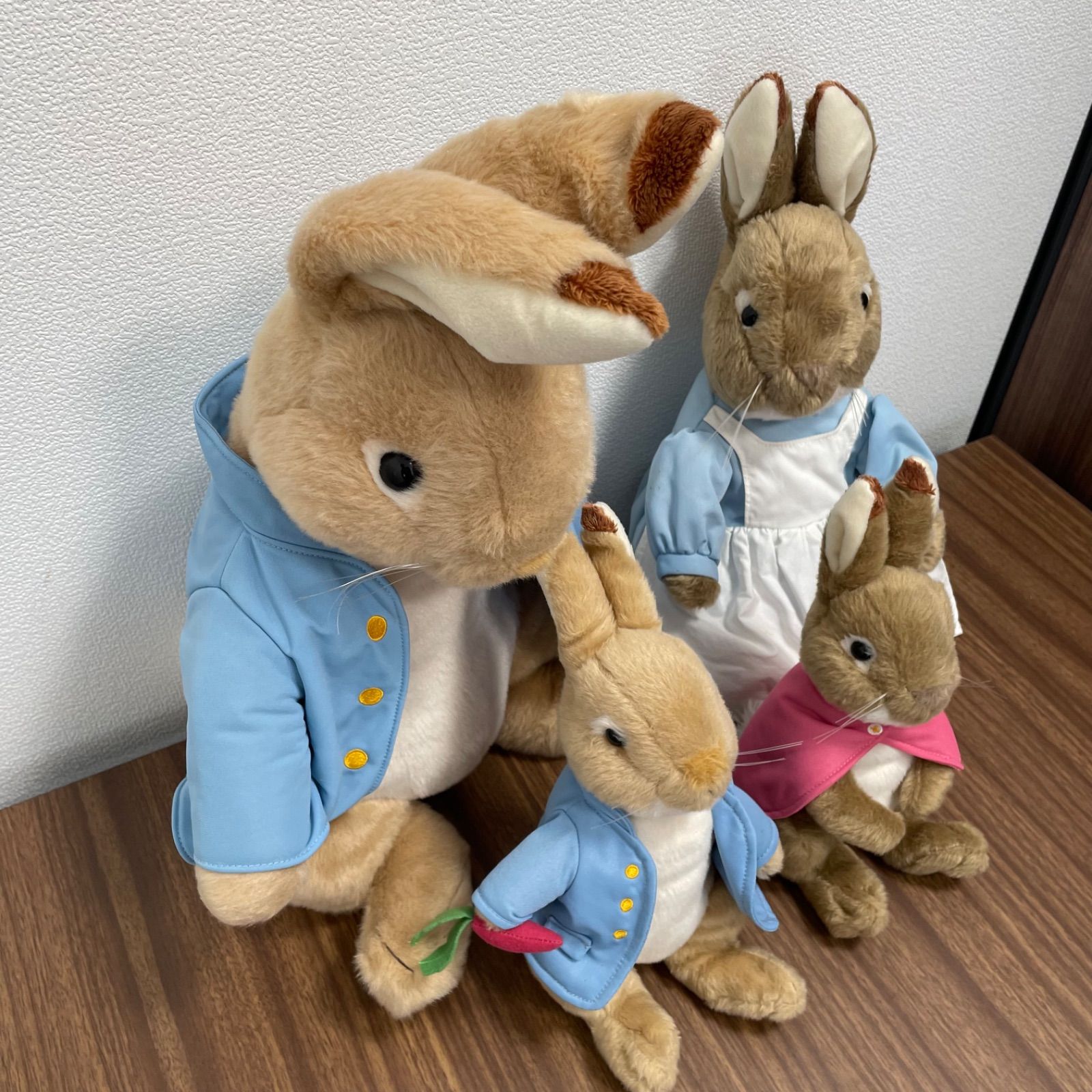 ☆ピーターラビット ぬいぐるみ 4体セット うさぎ 人形 - メルカリ ☆ピーターラビット ぬいぐるみ 4体セット うさぎ 人形 - メルカリ