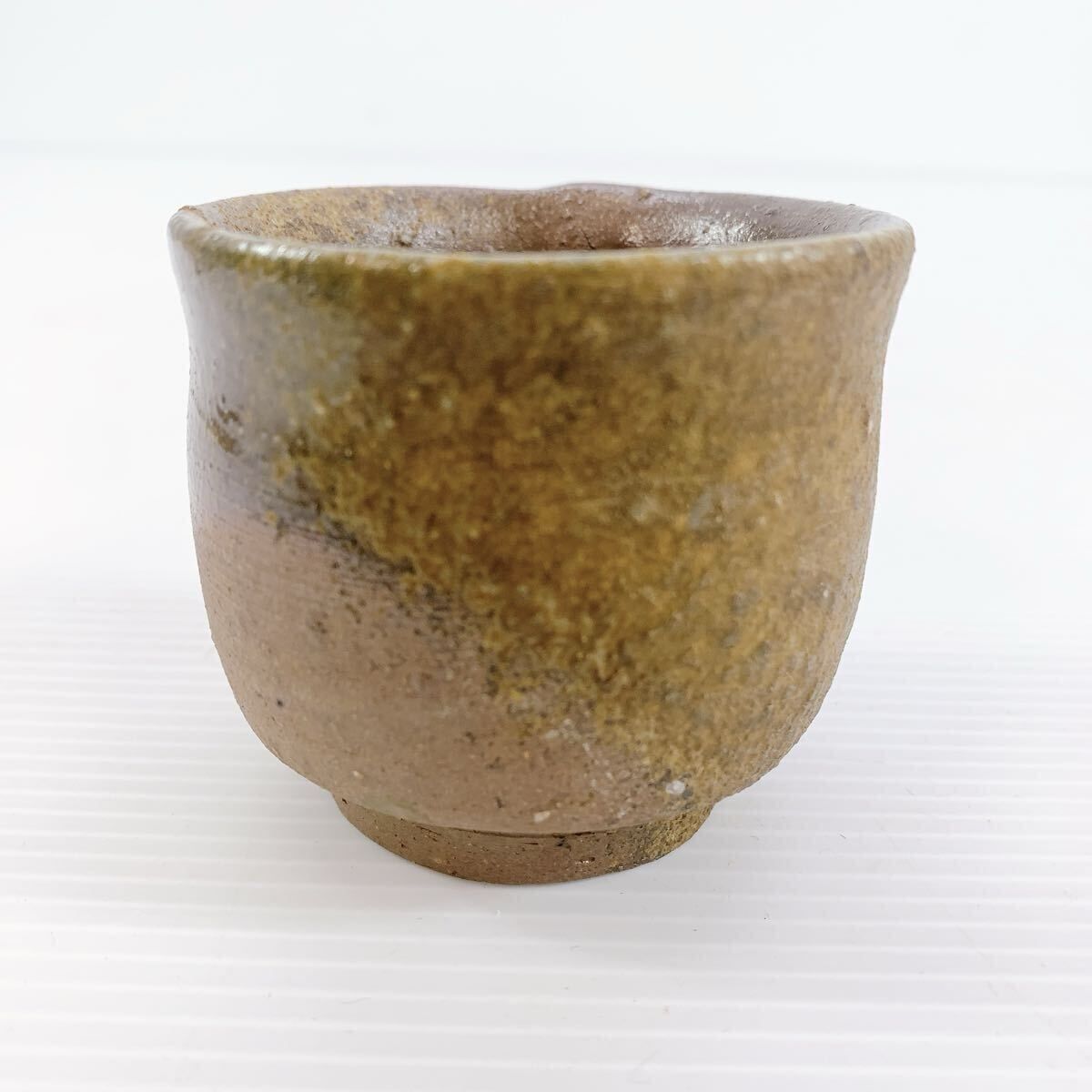 H-127 伊勢崎満 備前焼 酒呑 ぐい呑 木箱付 無形文化財作家 茶道具