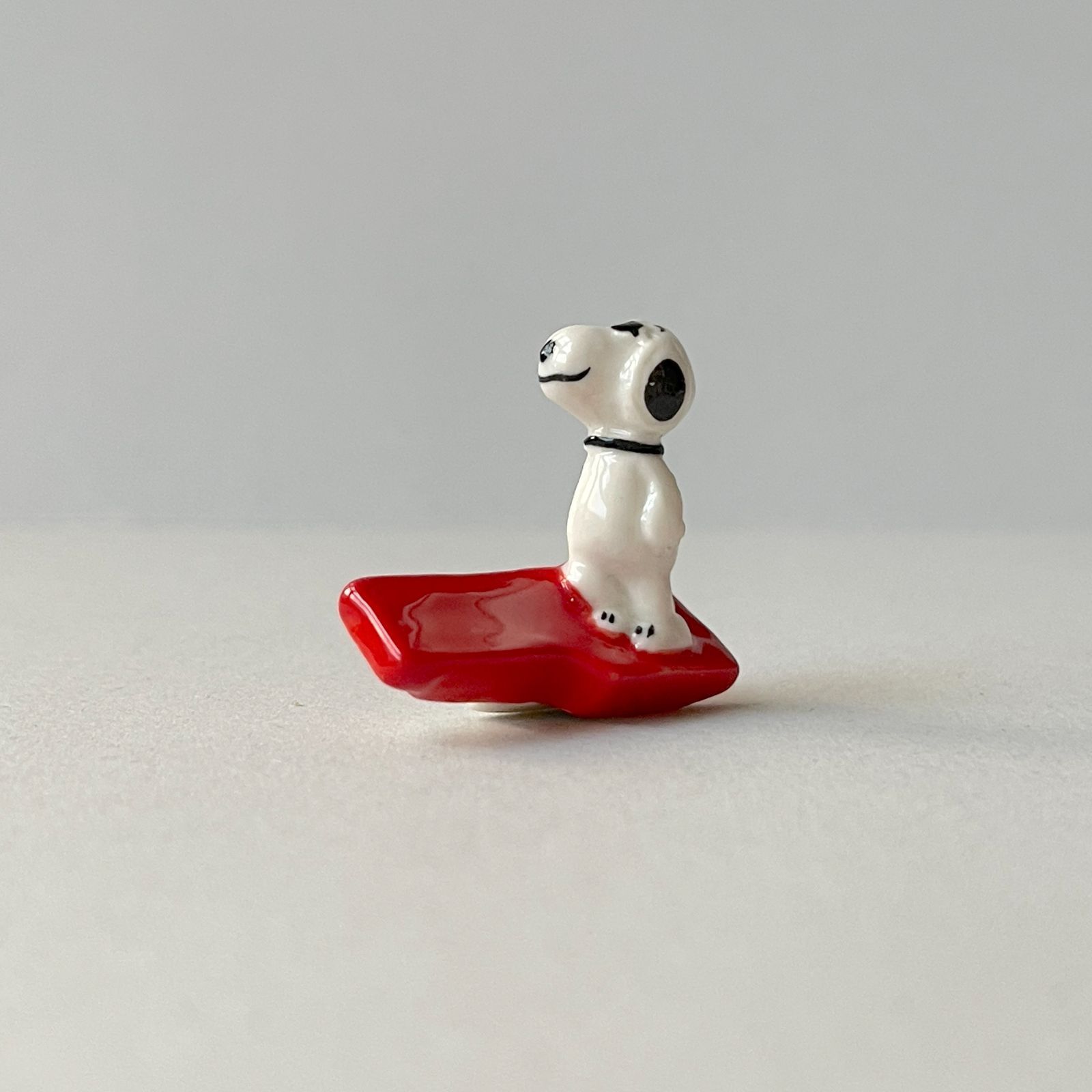フェーヴ スヌーピー⑤ フランス フェーブ ミニチュア陶器 - メルカリ