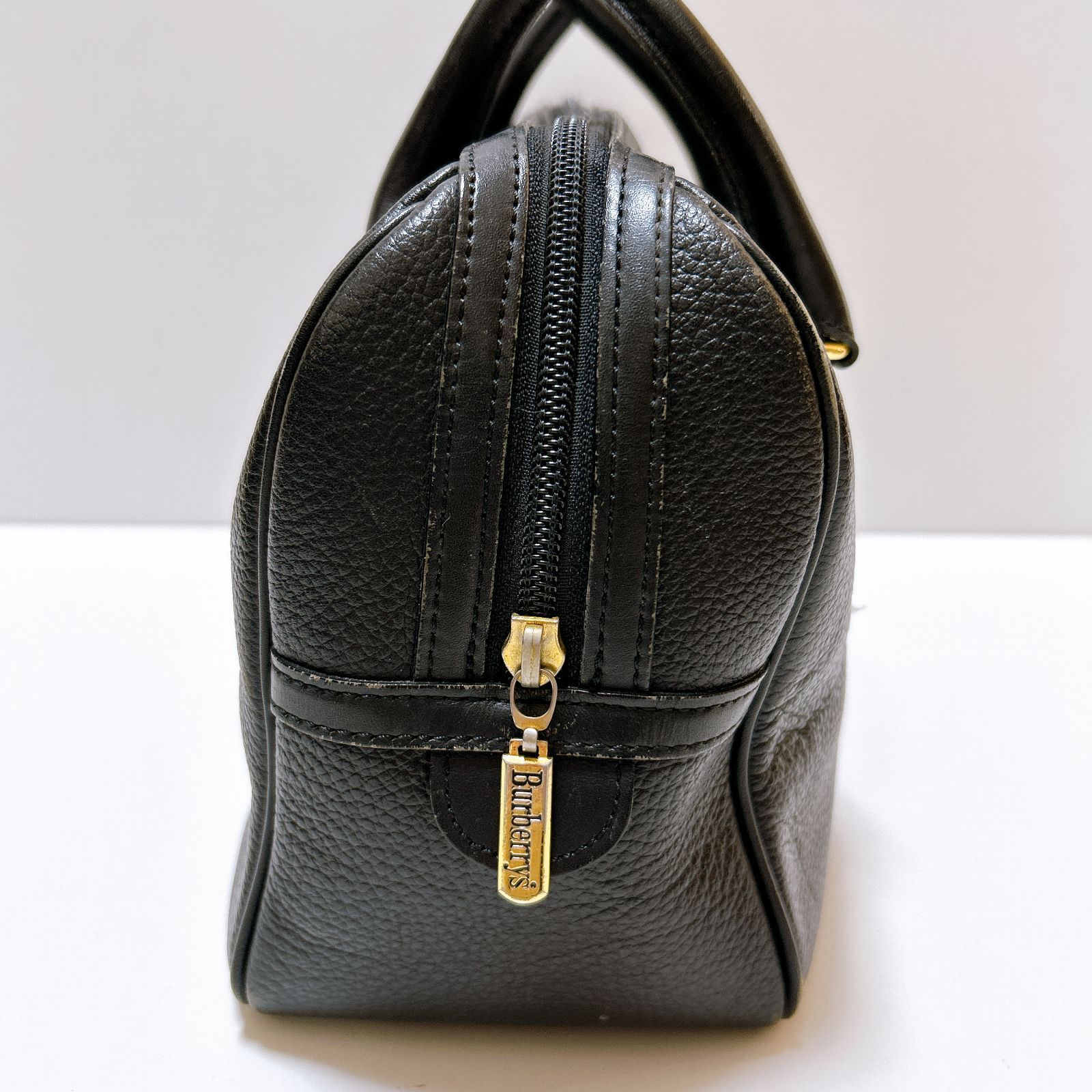 Burberrs バーバリーズ バッグ ハンドバッグ ボストンバッグ レザー 黒