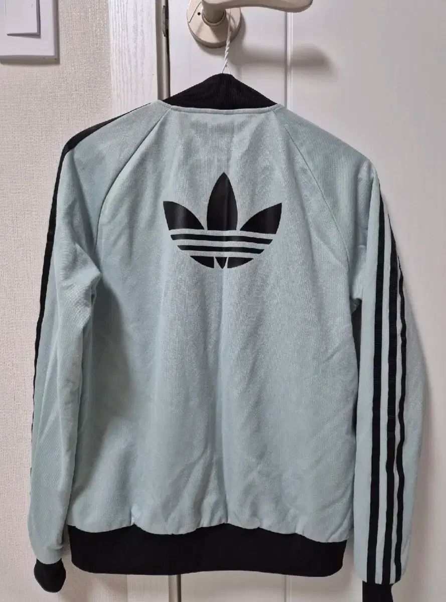 アディダス 3本線 トラック ジャケット ミント - メルカリ