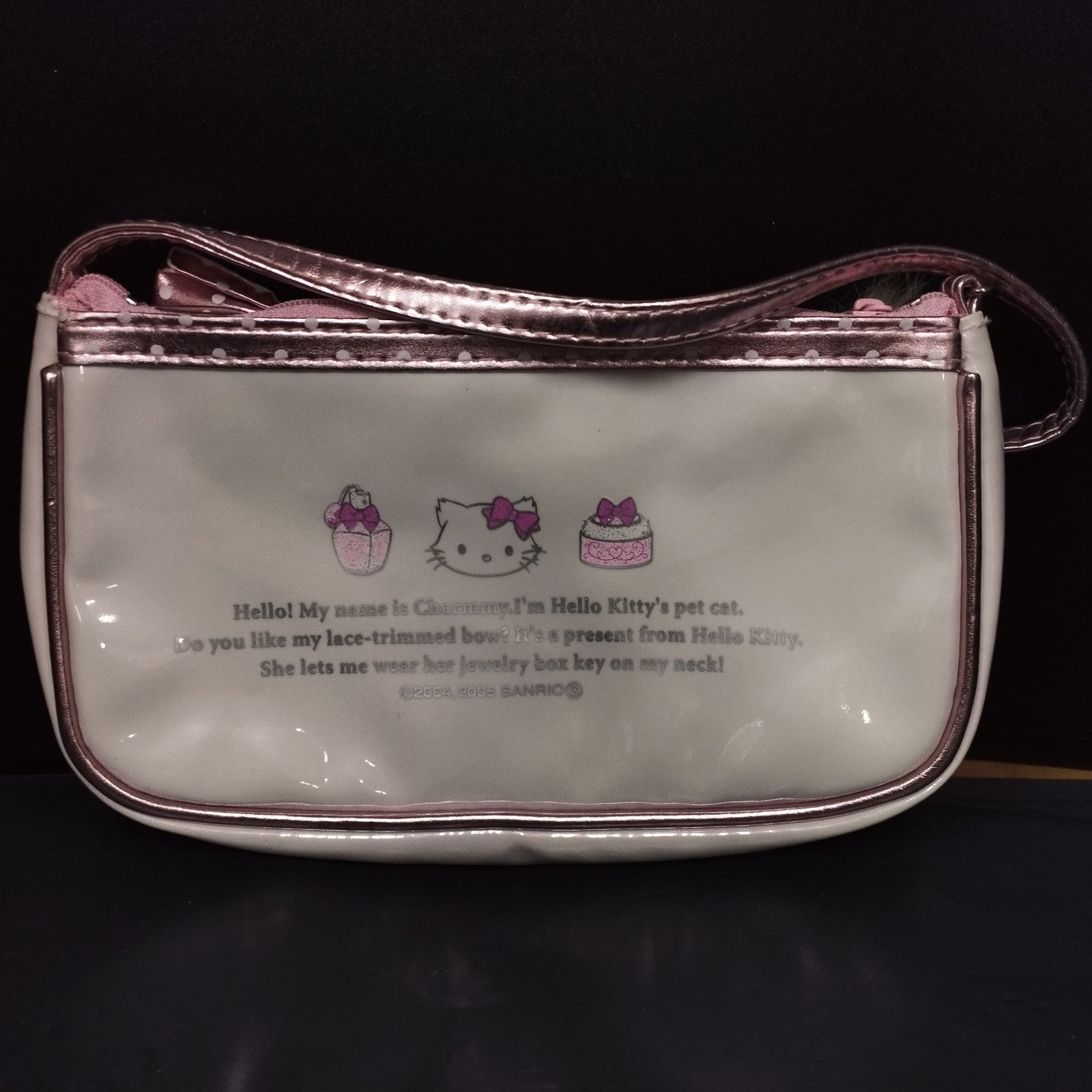 D9065】チャーミーキティ エナメル ミニバッグ - メルカリ