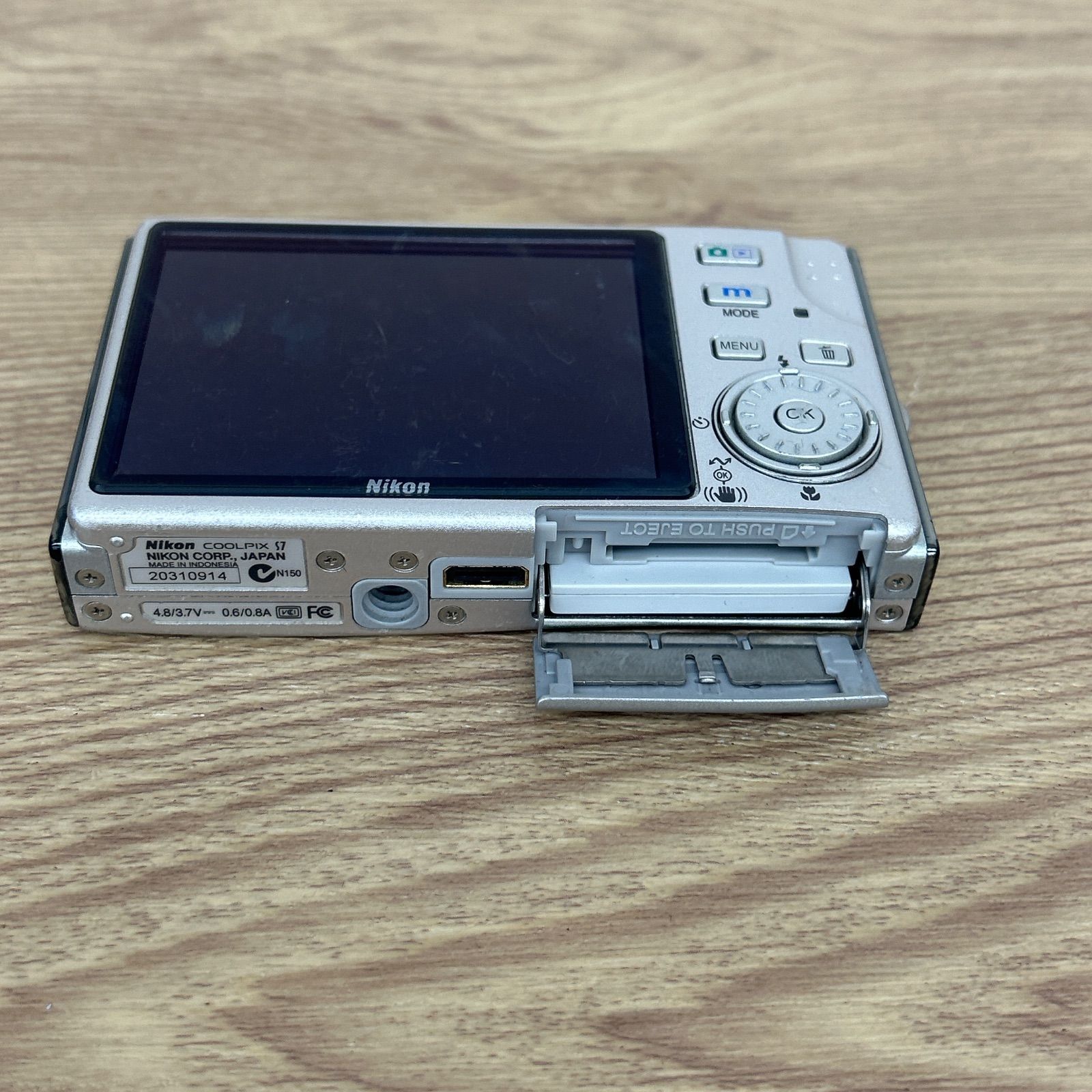 ☆【通電未確認・ジャンク品】Nikon COOLPIX S7 シルバー【カメラ】【1 