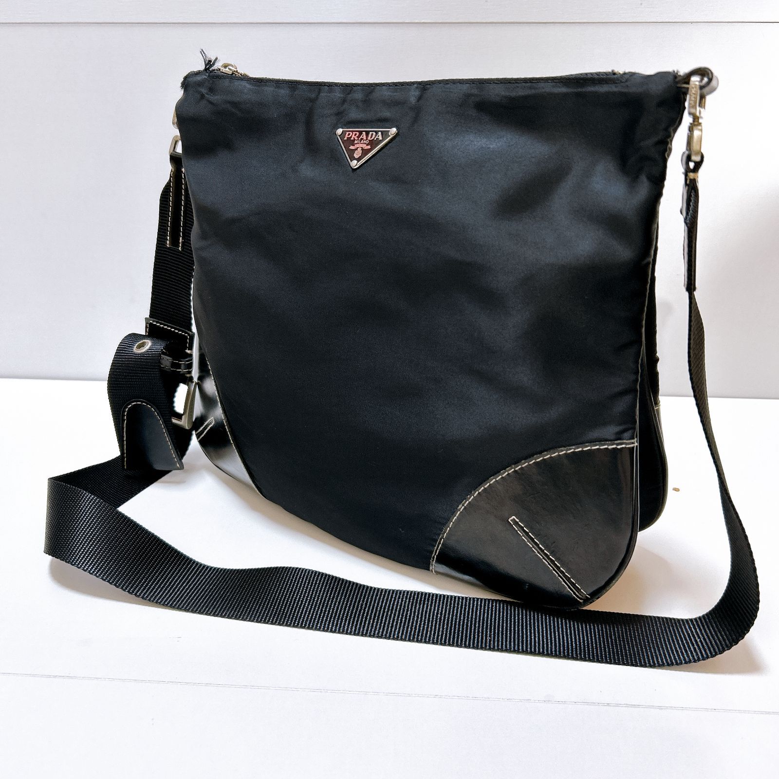 希少 PRADA プラダ バッグ ショルダーバッグ 三角ロゴ 黒 中古品 管理 