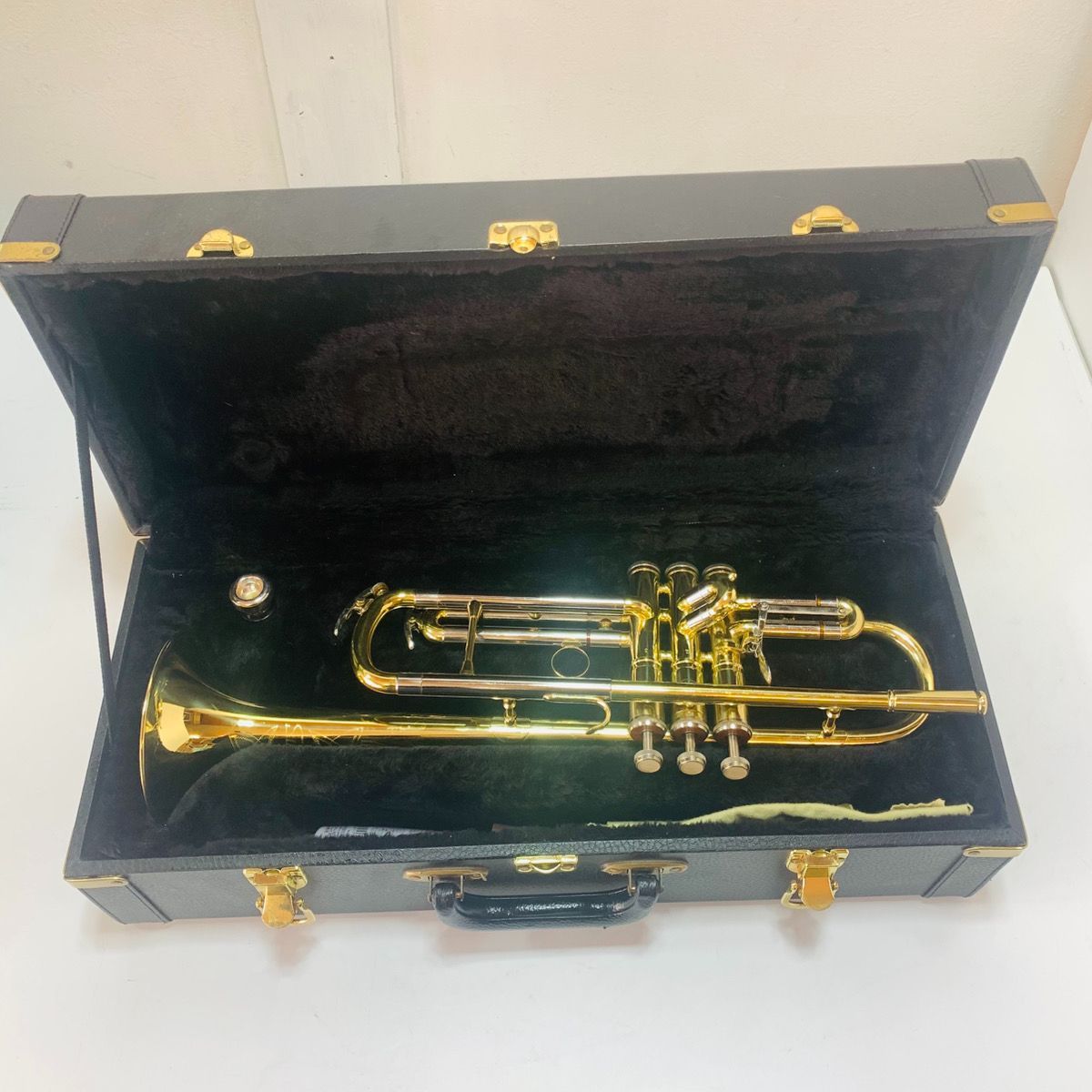 出音良好♪ SWALLOW スワロー FORMOSA トランペット 金管楽器 ゴールド