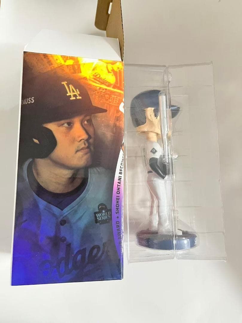 大谷翔平ボブルヘッド2025 MVP Dodgersシルバーバット 限定MVP - メルカリ