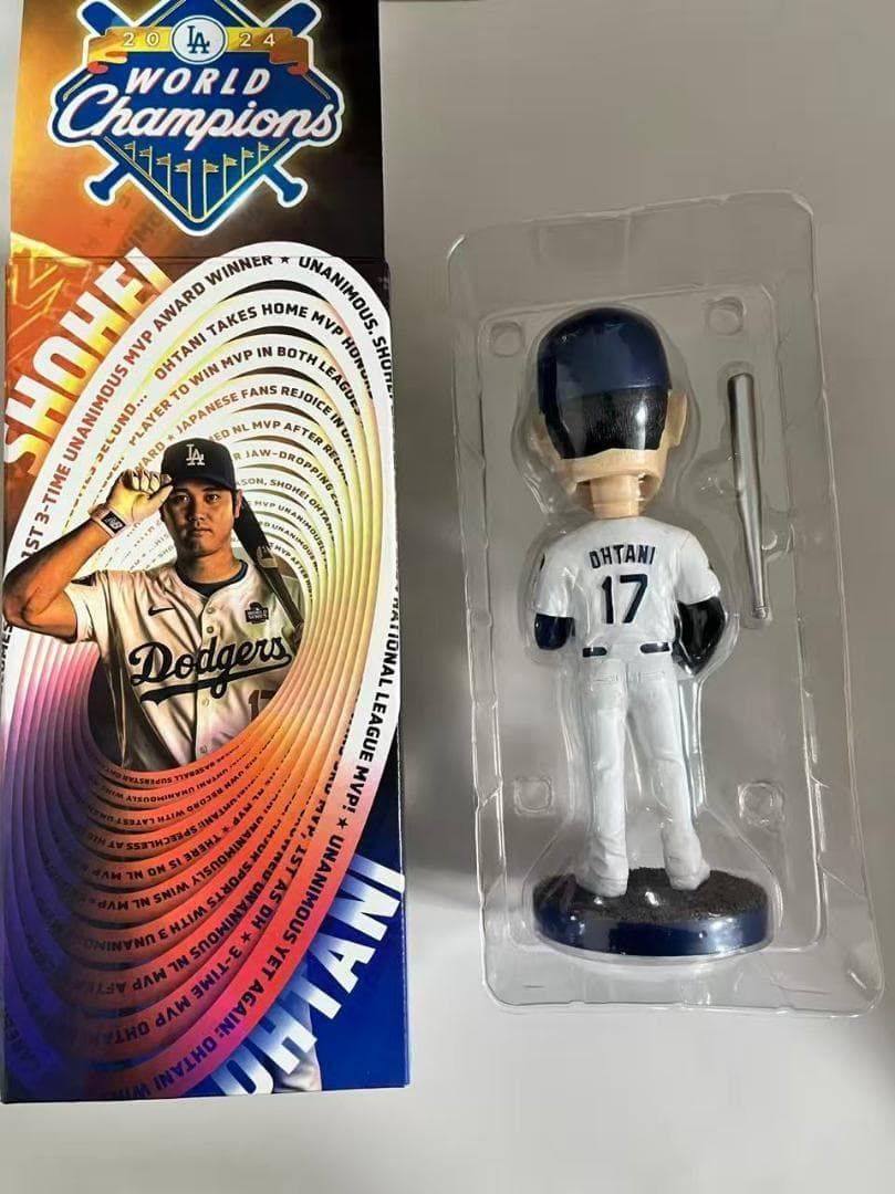 大谷翔平ボブルヘッド2025 MVP Dodgersシルバーバット 限定MVP - メルカリ