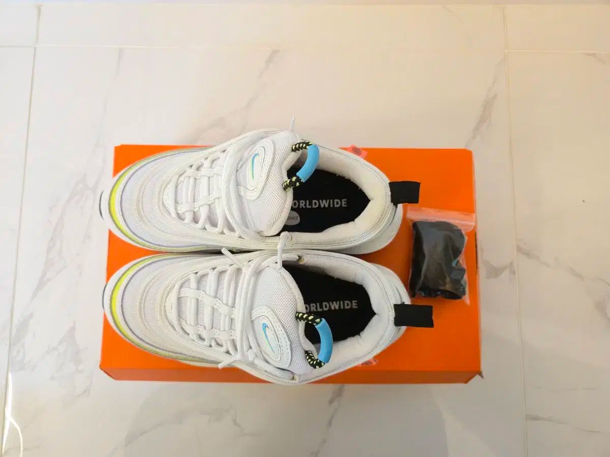 ワールドワイドパック