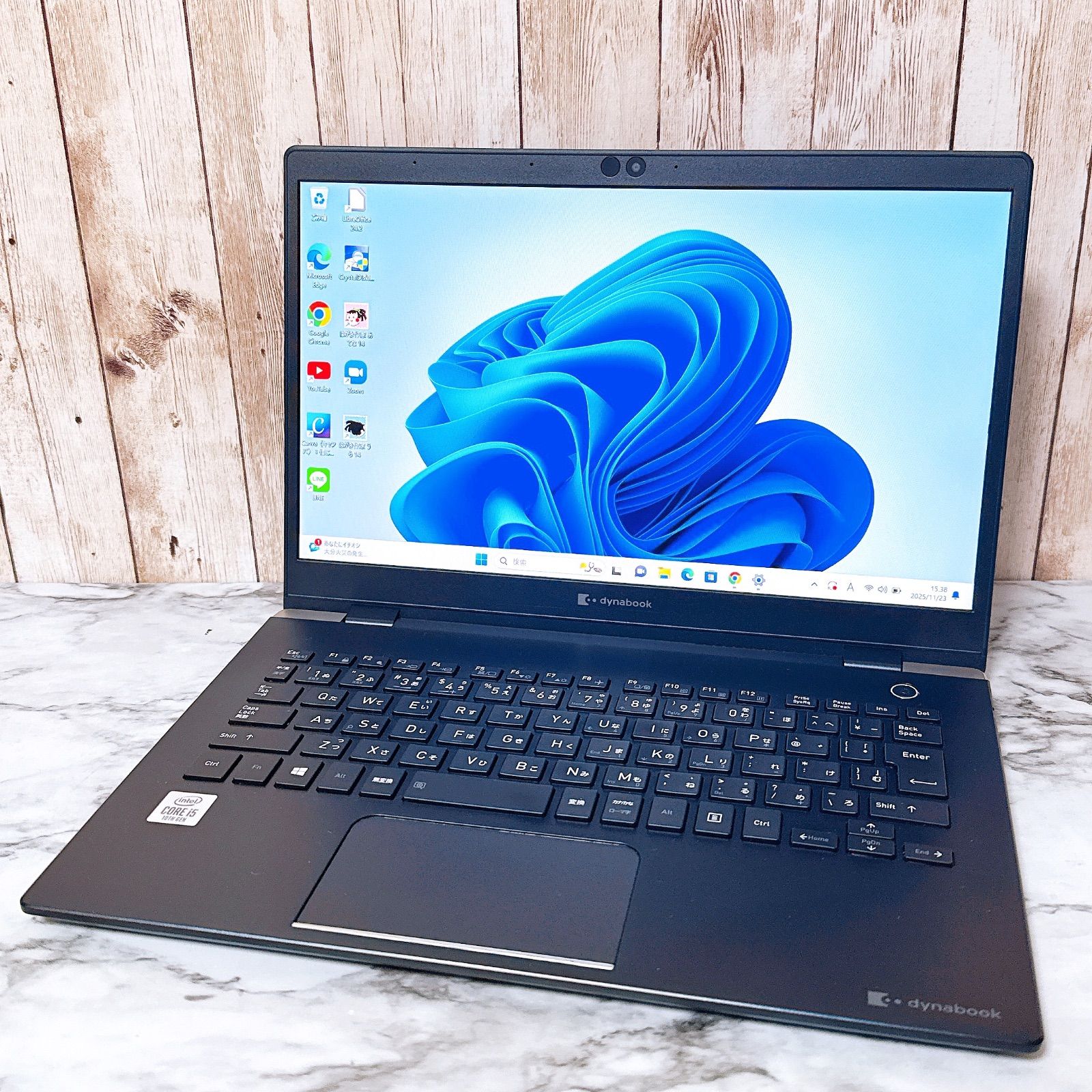 1台限定✨高性能i5＆メモリ8GB/爆速SSD✨カメラ付 ダイナブックパソコンPC