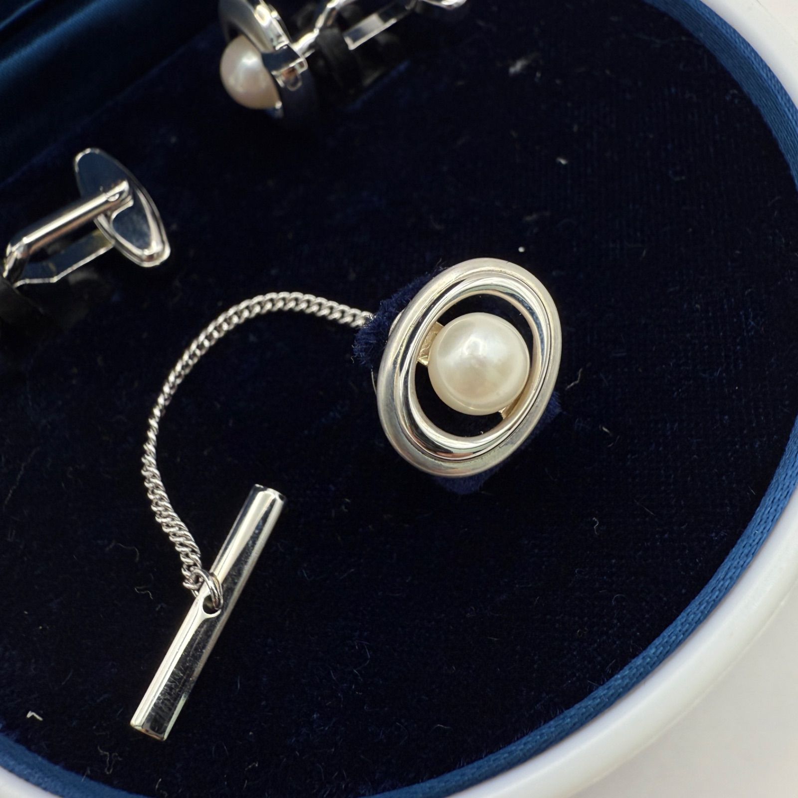 パールアクセサリーまとめ売り（ネックレス／イヤリング／ケース付き