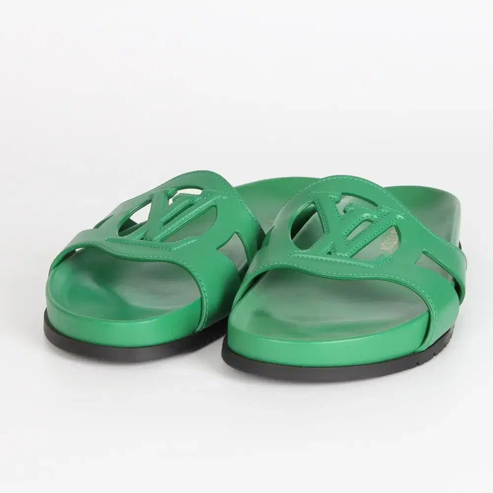 ルイヴィトン　リバイバルサンダル　39 グリーン ルイヴィトン LV イソルラ フラット ミュール グリーン 39 (260