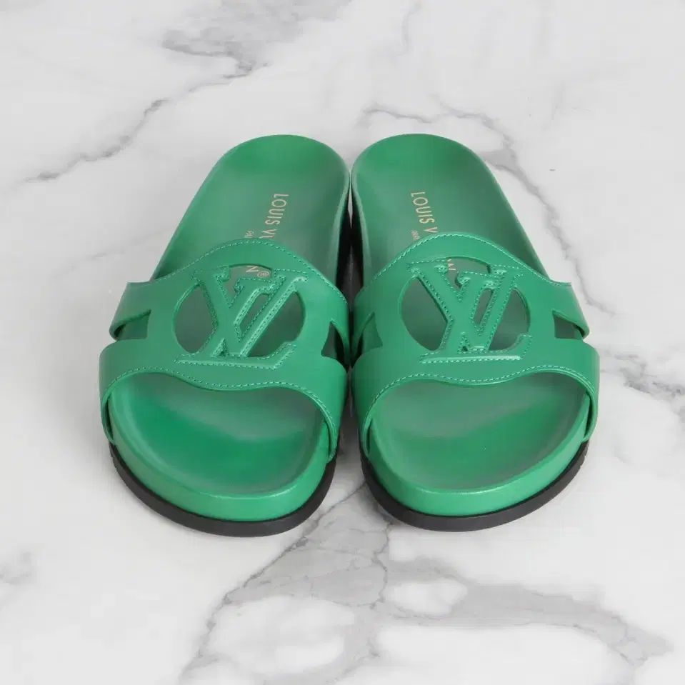 ルイヴィトン LV イソルラ フラット ミュール グリーン 39 (260