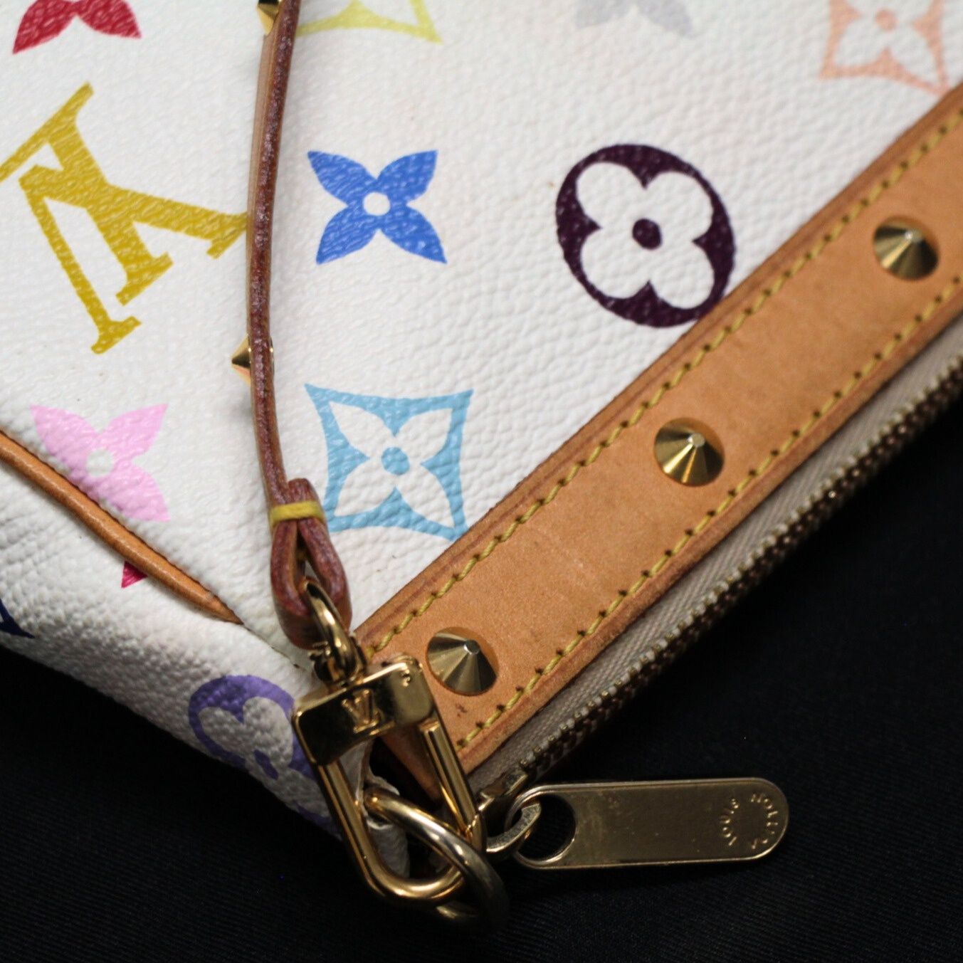 ルイヴィトン ポシェット アクセソワール マルチカラー ホワイト