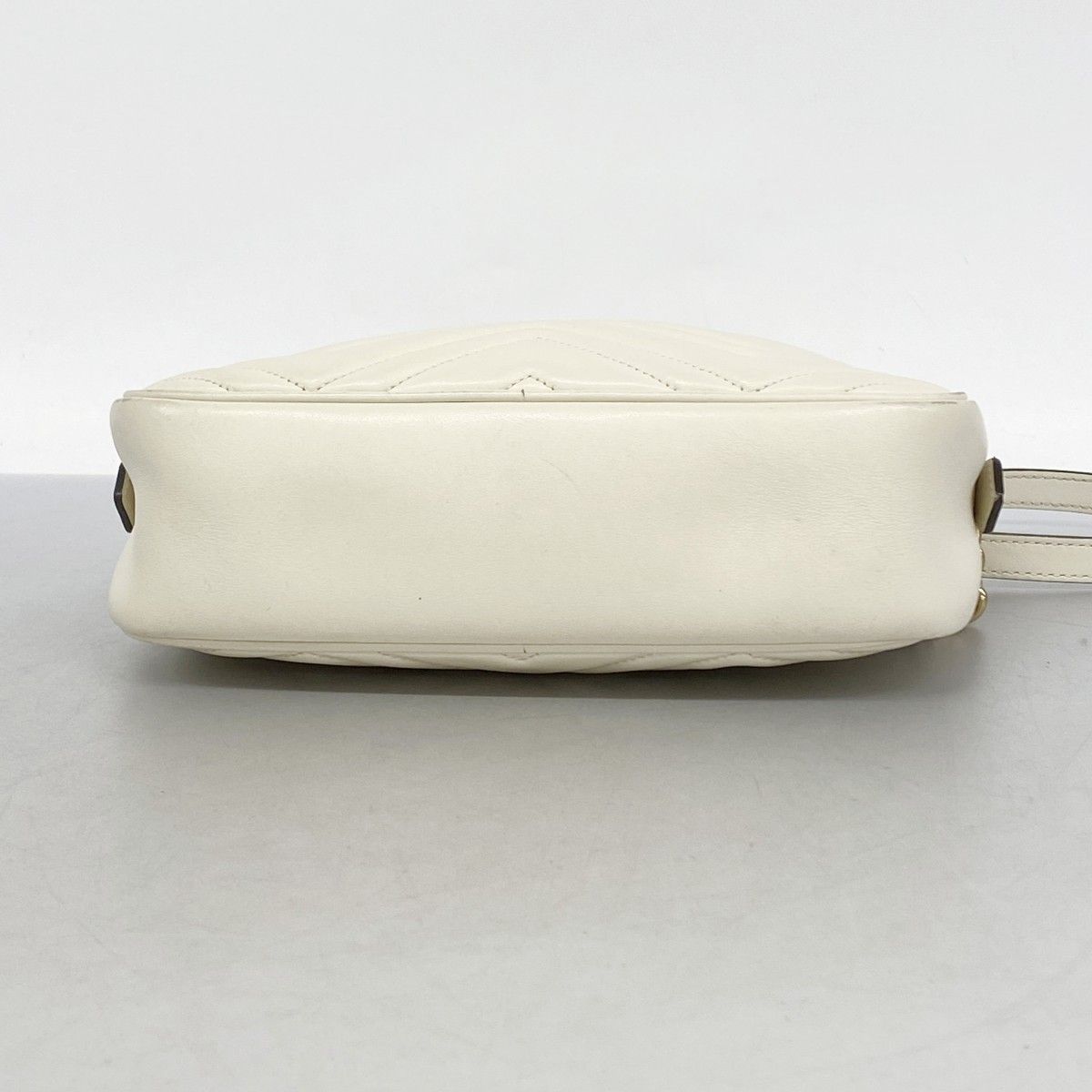 アイボリー ゴールド金具