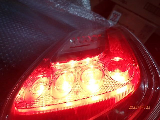 ワゴンR MH55S MH35S 左 テールランプ　ICHIKOH D205 ワゴンR MH35S MH55S LED テールライト テールランプ 左 ichikoh d205