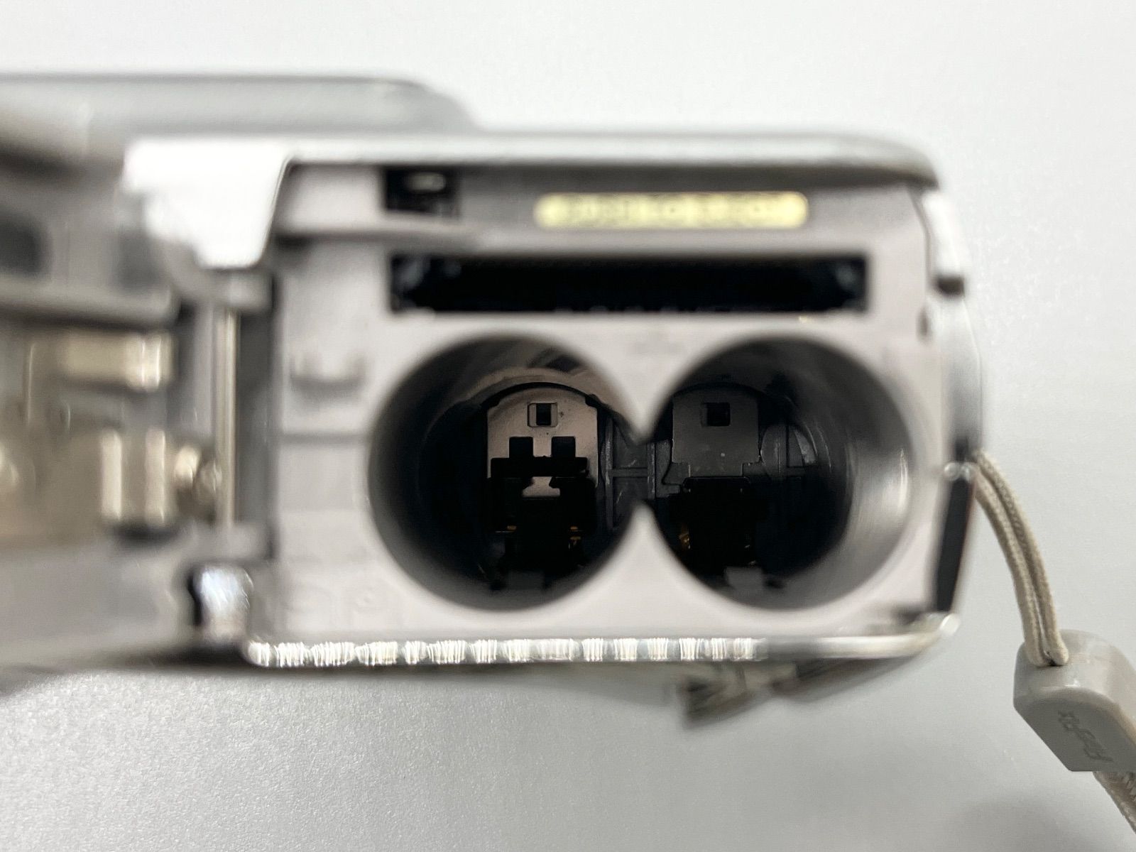 FUJIFILM FinePix A610 「単三電池で稼働」 - メルカリ