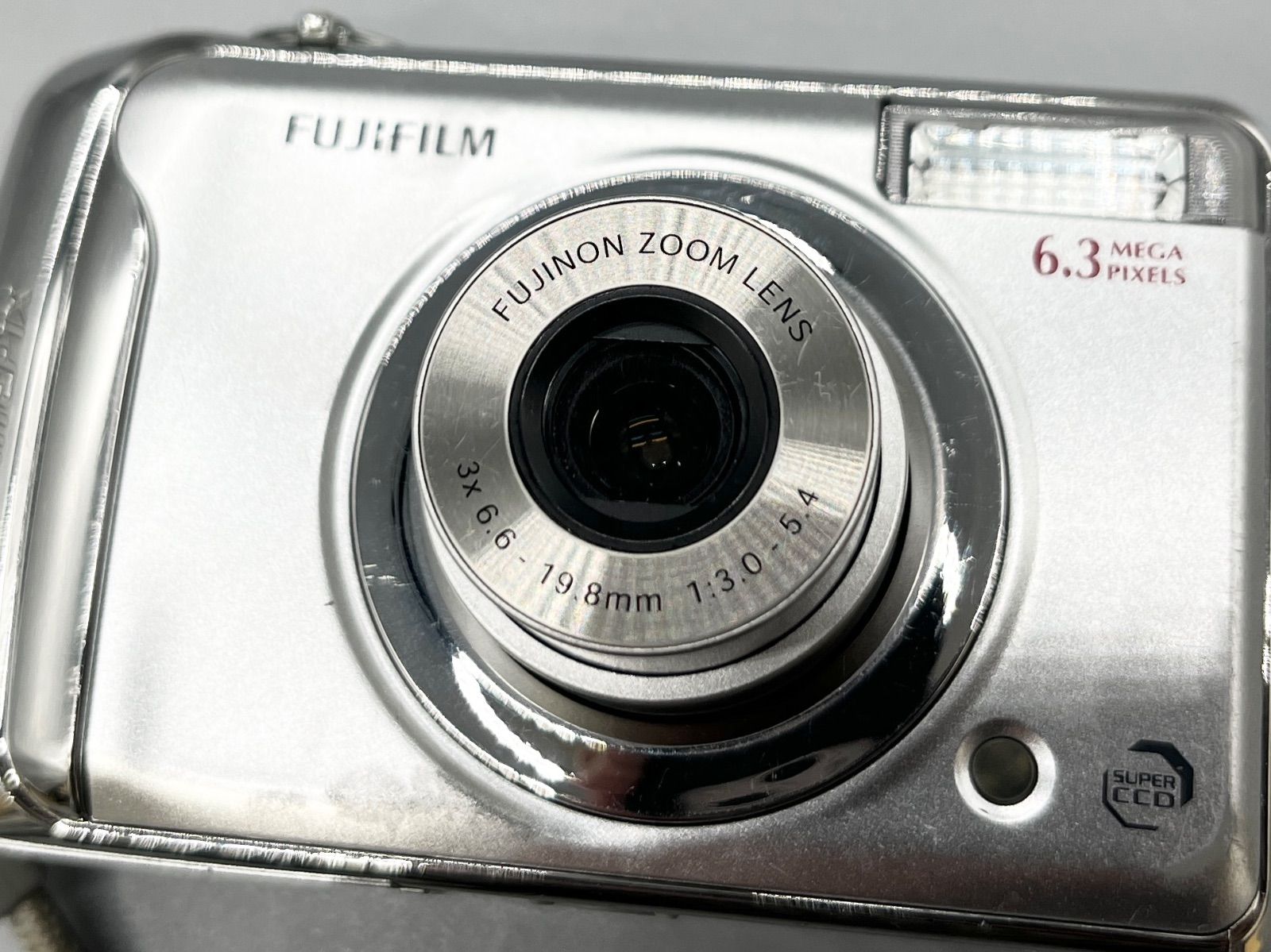 FUJIFILM FinePix A610 「単三電池で稼働」 - メルカリ