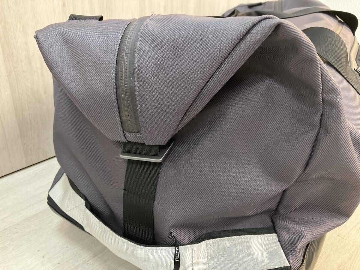 マグネットトラベルバッグ