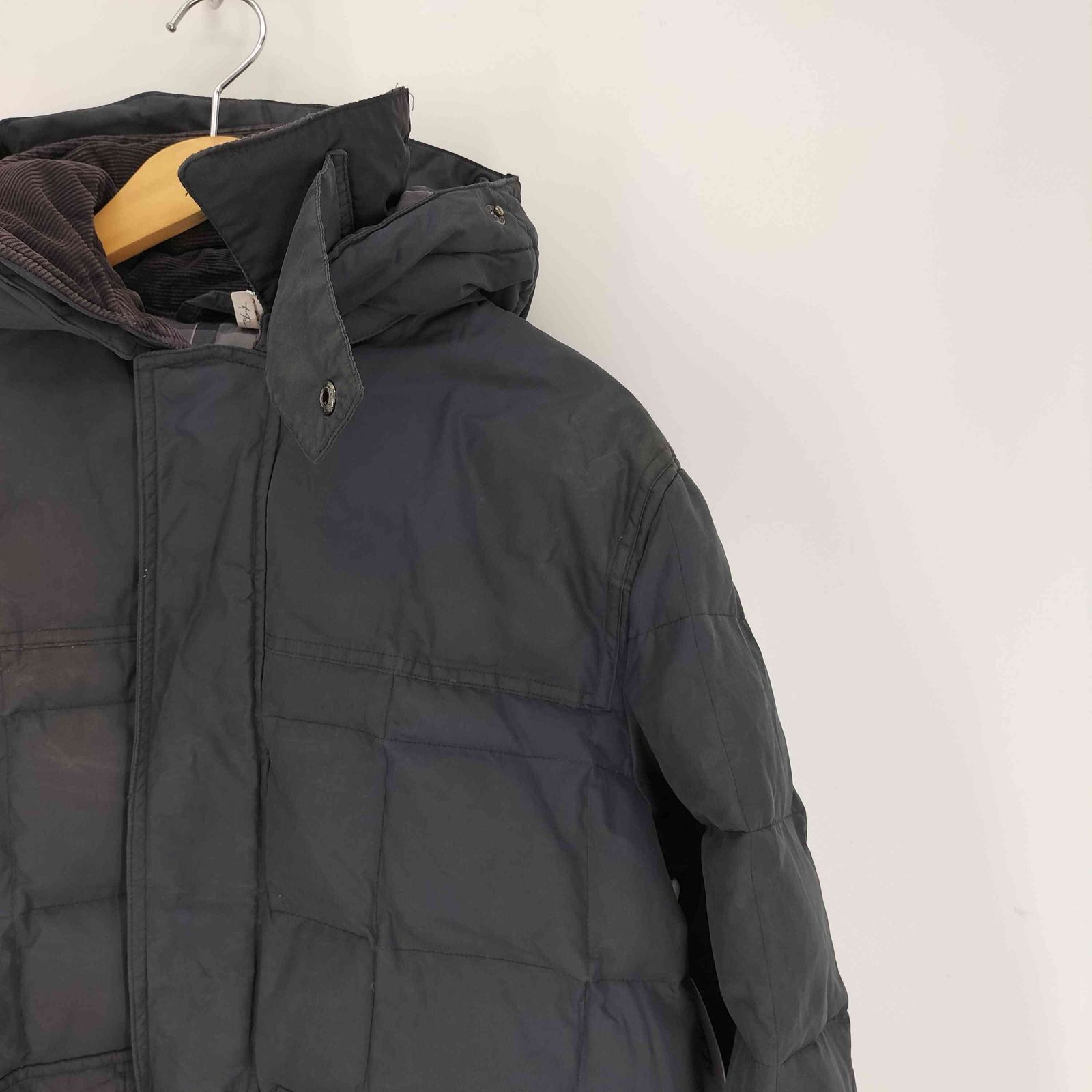 Barbour(バブアー) 00S 3ワラント NATURAL FEATHER DOWN MILITARY QUILT オイルド ダウンジャケット メンズ import：L 【中古】【ブランド古着バズストア】 バブアー Barbour 00S 3ワラント NATURAL FEATHER DOWN MILITARY QUILT