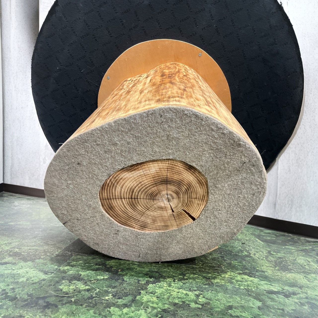 送料無料※ フェンディカーサ FENDI CASA クロコ型押し 牛革 檜脚