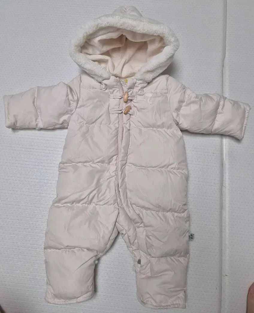 モイモルン 赤ちゃん 冬 ダウン 宇宙服